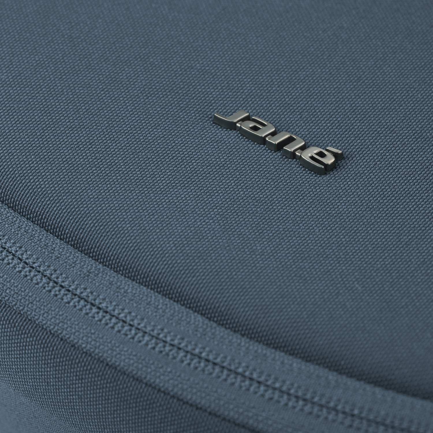 5056_U79_sleep_seal_04